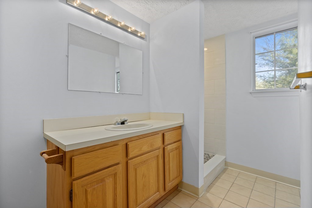 55 East Bluff Road, Unit 55 Ashland, MA 01721 - Photo 12 of 16 Gallery Image 12