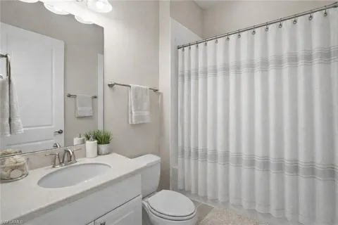 $827,500 | 23706 Pebble Pointe Lane, Estero, FL 34135