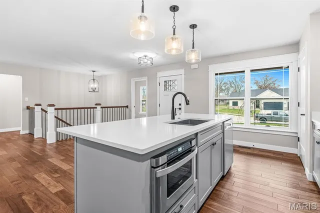 $557,900 | 1416 Guilford Place, Troy, IL 62294