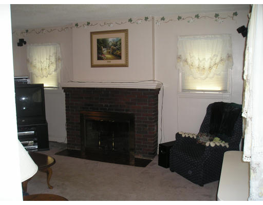 145 Marsden Street Springfield, MA 01109 - Photo 3 of 7 Gallery Image 3