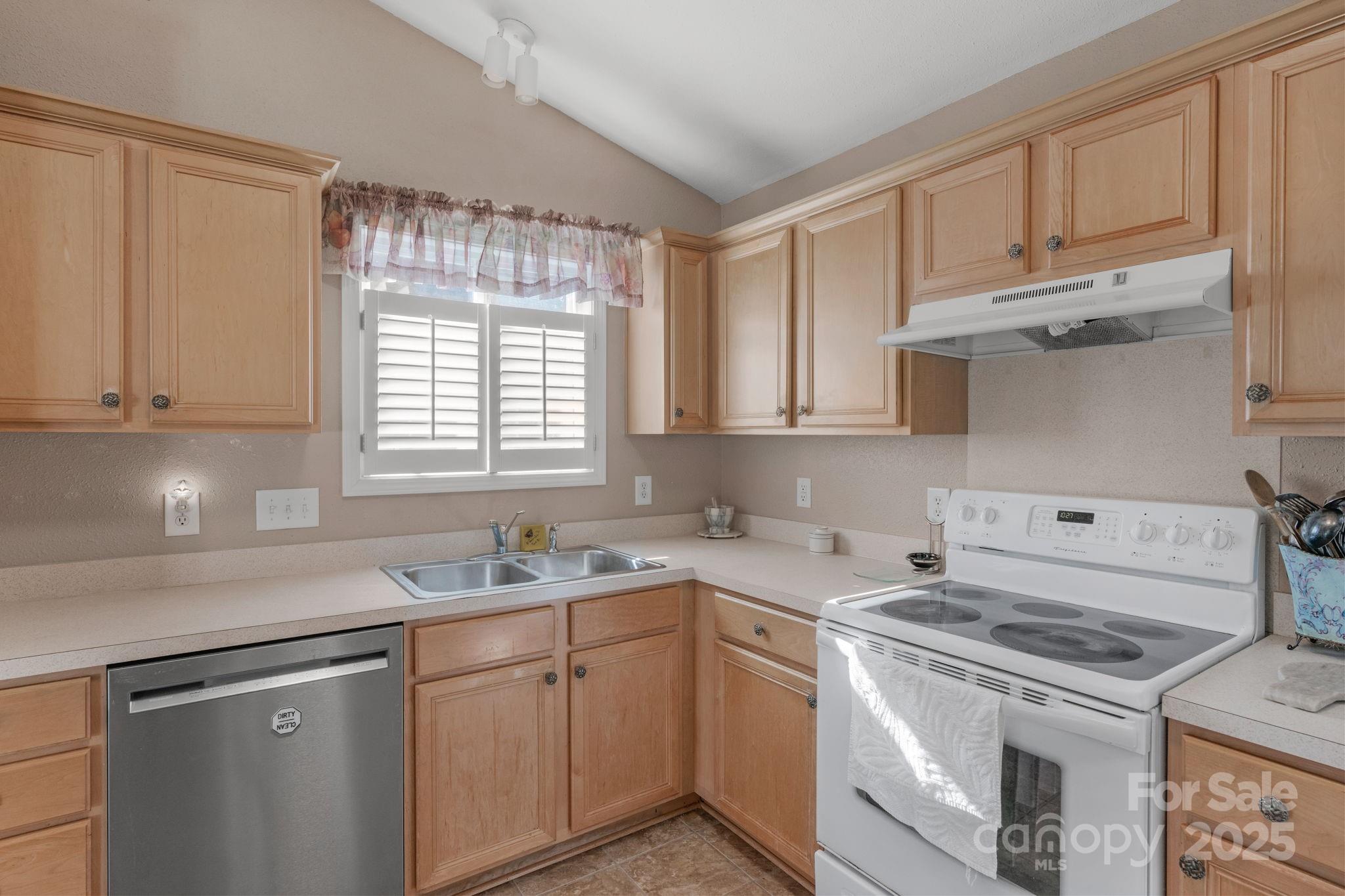 2003 Sunlight Path Drive Monroe, NC 28110 - Photo 26 of 37