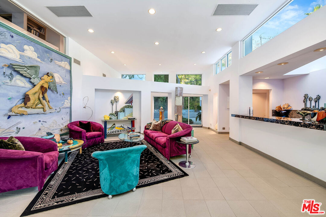 12309 Viewcrest Road Studio City, CA 91604 - Photo 11 of 52 a living room with furniture