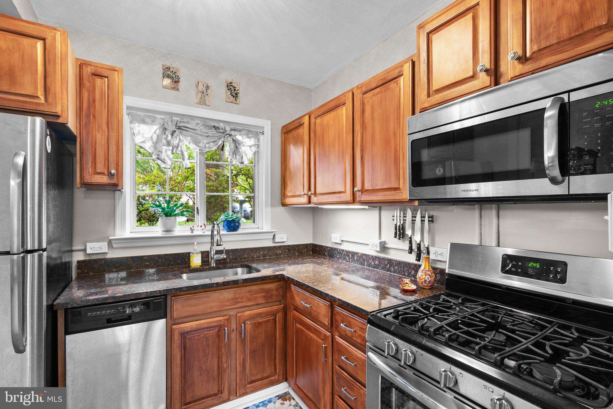 1616 Ripon Place Alexandria, VA 22302 - Photo 10 of 26 Gallery Image 10