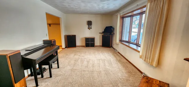 $335,000 | 4-208 Beachcomber Lane, Lake Carroll, IL 61046