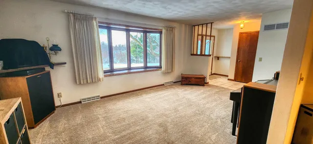 $335,000 | 4-208 Beachcomber Lane, Lake Carroll, IL 61046