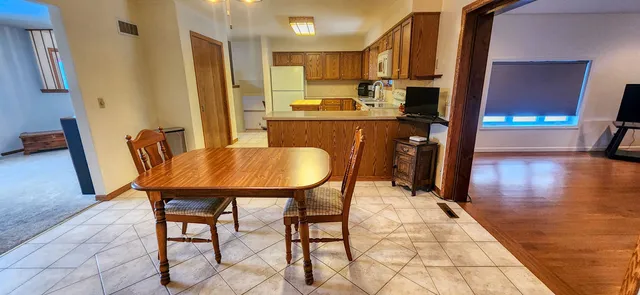 $335,000 | 4-208 Beachcomber Lane, Lake Carroll, IL 61046