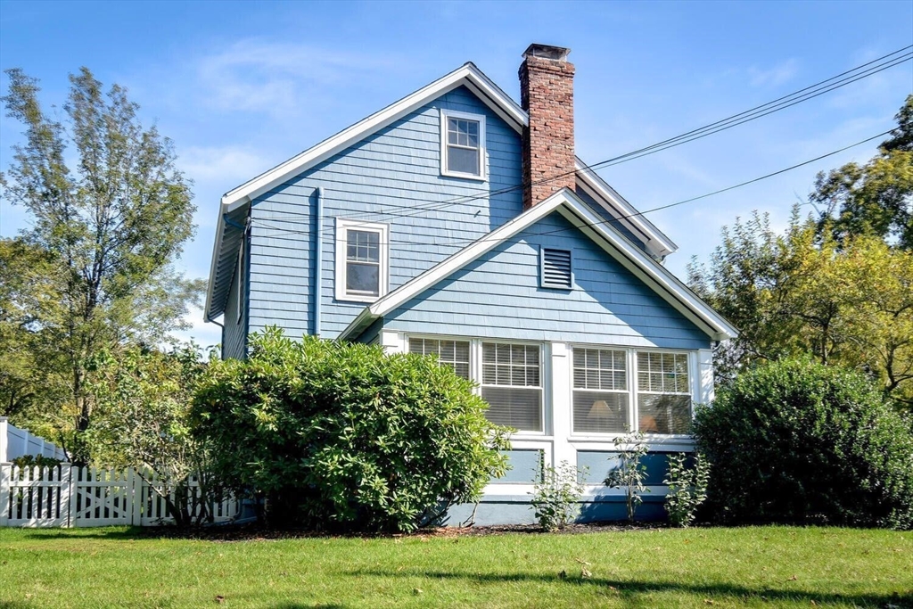 15 Selden Street Newton, MA 02468 - Photo 25 of 33 a house that has a tree in front of it