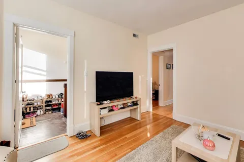 $829,000 | 3513 North Western Avenue, Chicago, IL 60618