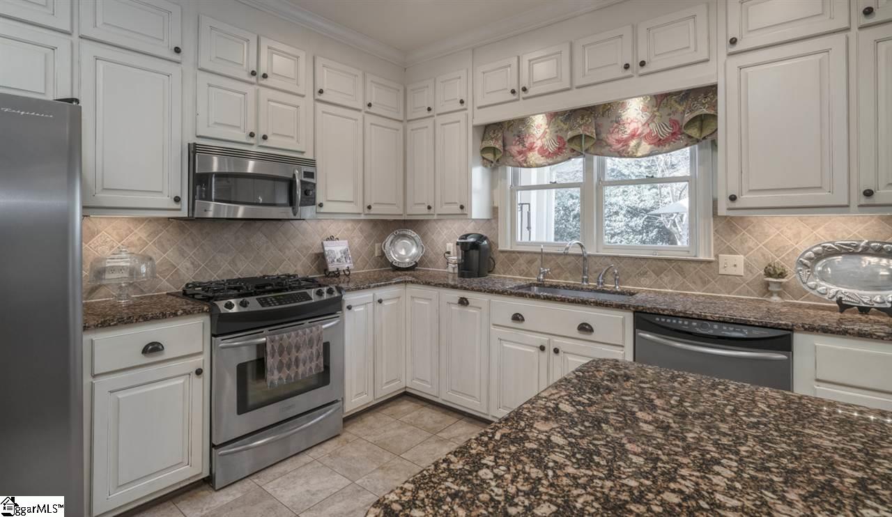7 Ruffian Way Greenville, SC 29615 - Photo 11 of 36 Gallery Image 11