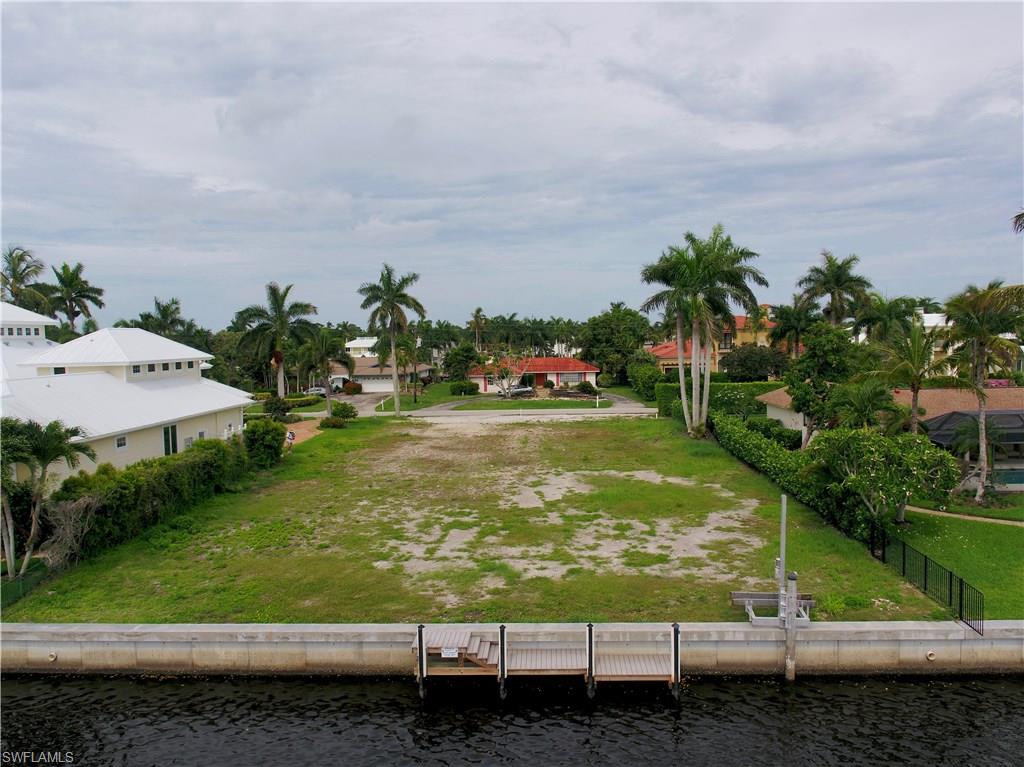 2495 Tarpon Road Naples, FL 34102 - Photo 4 of 24 Brand NEW seawall!