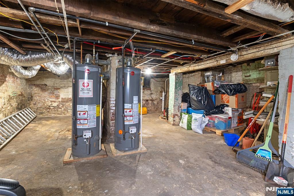 92 South Devine Street Newark, NJ 07106 - Photo 29 of 33 a view of a storage room with a lot of stuff