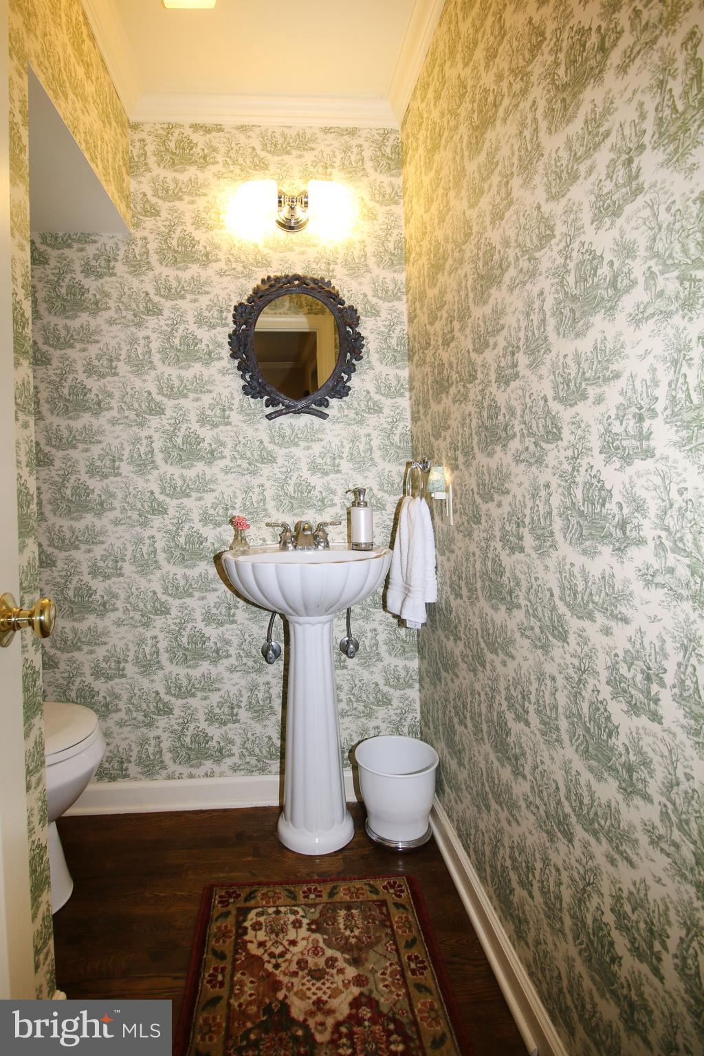 5065 Leeds Manor Road Hume, VA 22639 - Photo 35 of 93 Half bath main level
