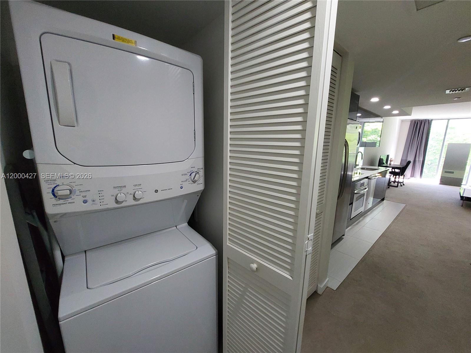 31 Southeast 6th Street, Unit 403 Miami, FL 33131 - Photo 10 of 16