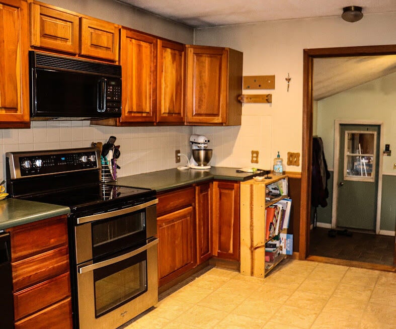 5103 Wilson Road Indian River, MI 49749 - Photo 16 of 45 Gallery Image 16