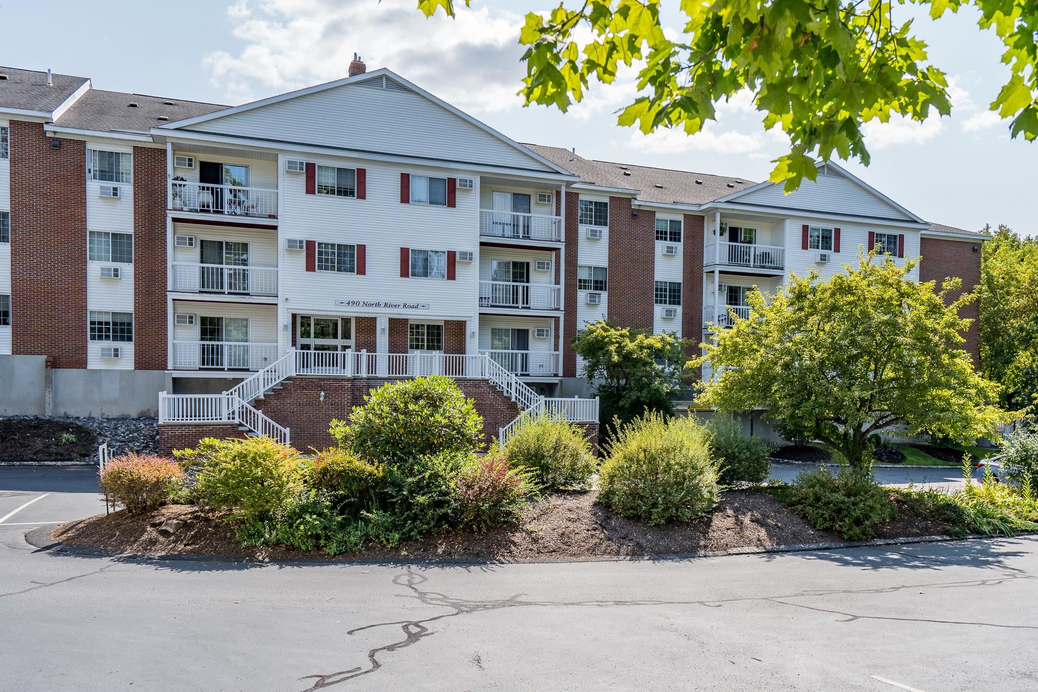 490 River Road, Unit 30 Manchester, NH 03104 - Photo 11 of 34