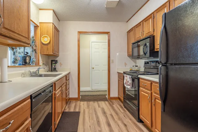 $294,900 | 490 River Road, Unit 30, Manchester, NH 03104