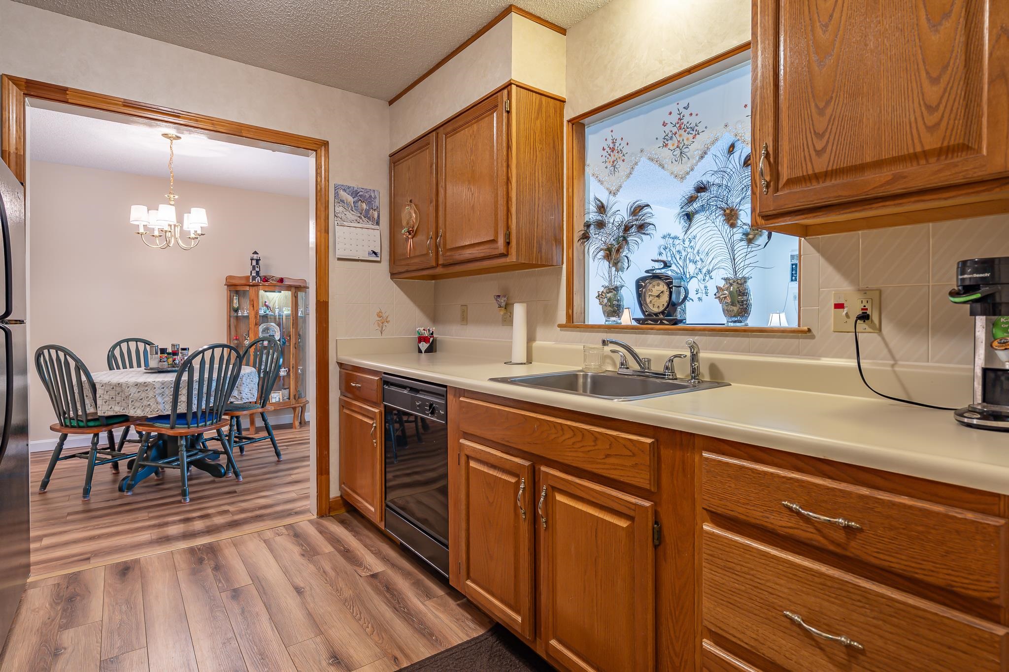 490 River Road, Unit 30 Manchester, NH 03104 - Photo 20 of 34