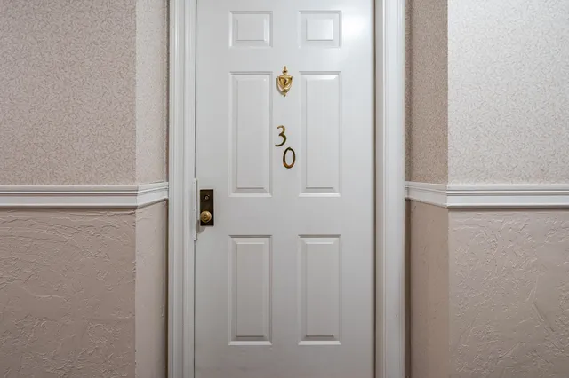 $294,900 | 490 River Road, Unit 30, Manchester, NH 03104