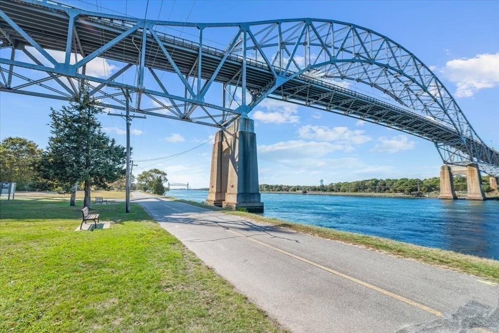 90-92 Sandwich Road, Unit 2D Bourne, MA 02532 - Photo 19 of 29 a view of a porch