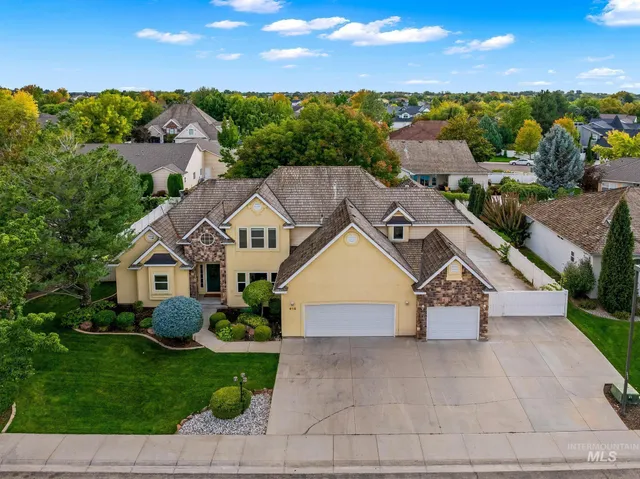 $929,990 | 615 East Trinidad Drive, Meridian, ID 83642