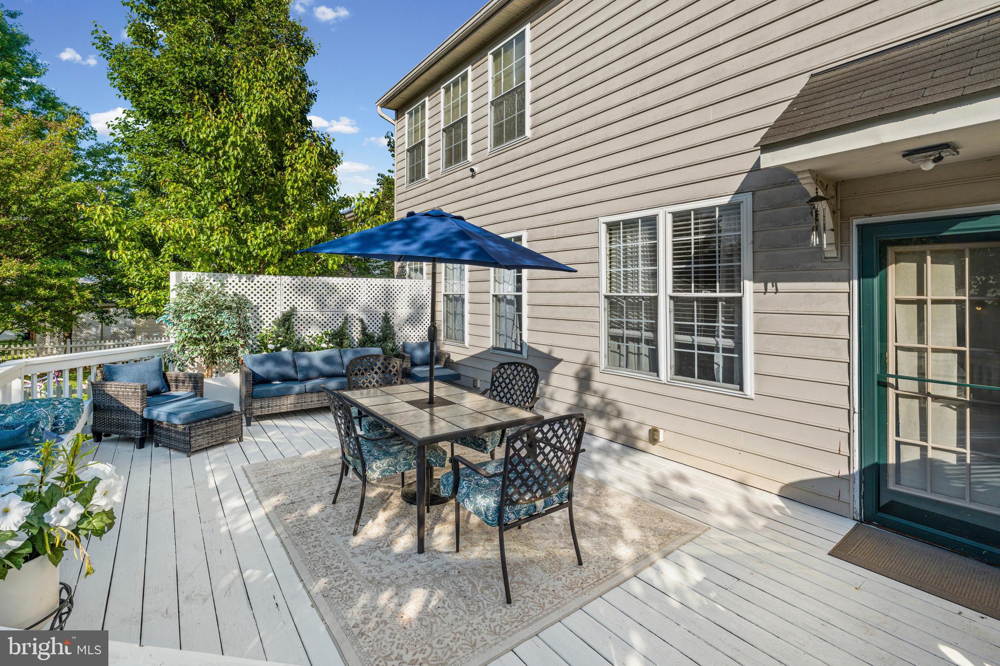 1910 Mars Run Road Baltimore, MD 21221 - Photo 38 of 46 Entertaining Deck