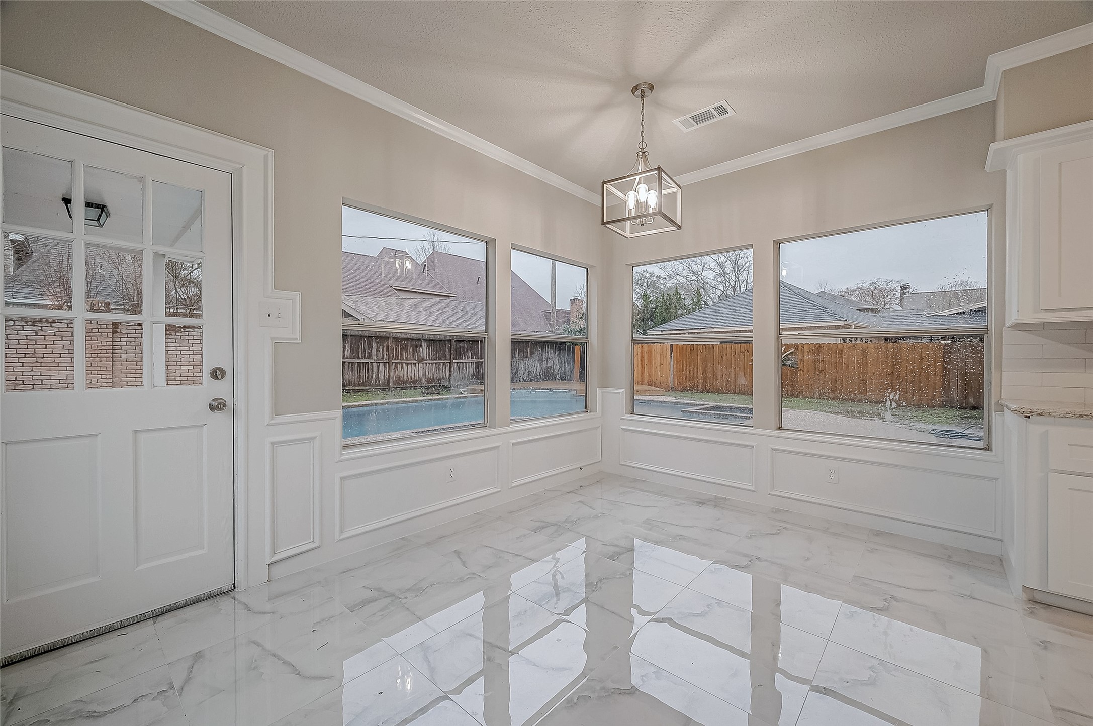 4218 Bayglen Court Houston, TX 77068 - Photo 15 of 42 a view of an empty room with a window