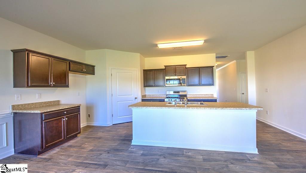 231 Hillendale Way Pelzer, SC 29669 - Photo 10 of 36 Gallery Image 10