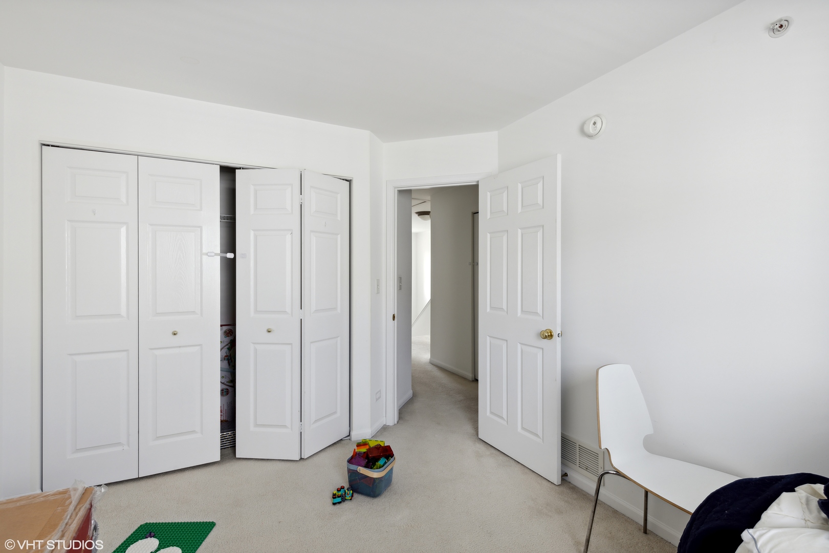 6154 Washington Court Morton Grove, IL 60053 - Photo 8 of 10