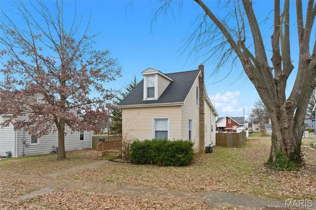 $159,900 | 1114 Lasalle Street, Belleville, IL 62221