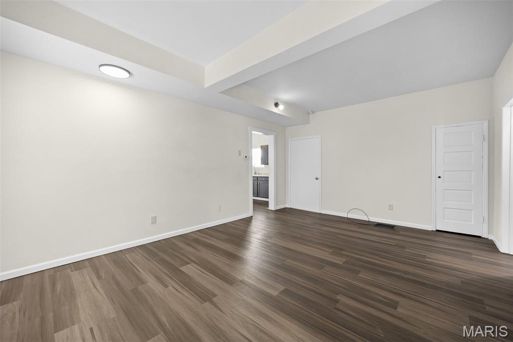 1114 Lasalle Street Belleville, IL 62221 - Photo 6 of 33