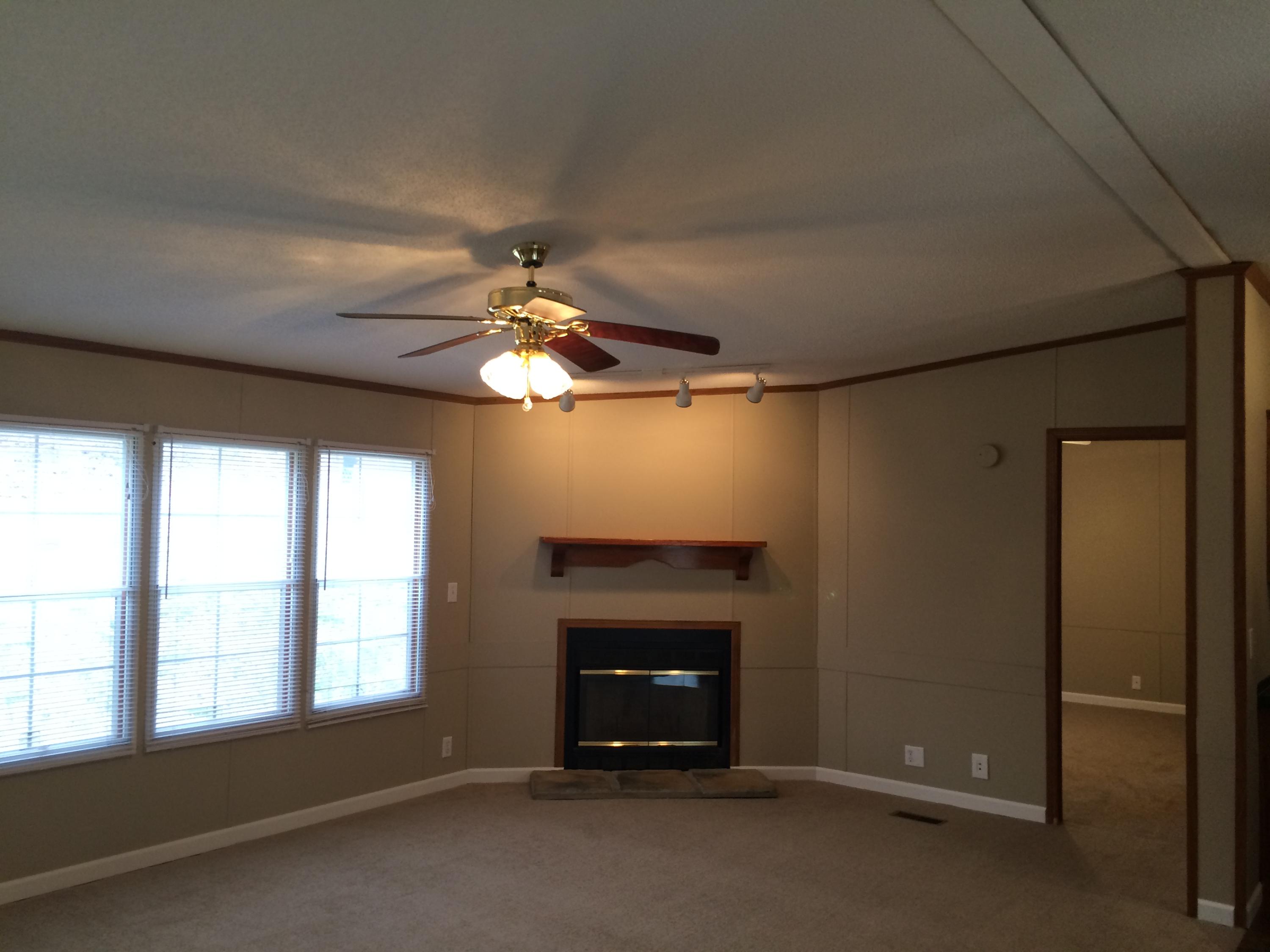 2336 Gamble Drive Heiskell, TN 37754 - Photo 3 of 17 2015-03-09 17.32.27.jpg