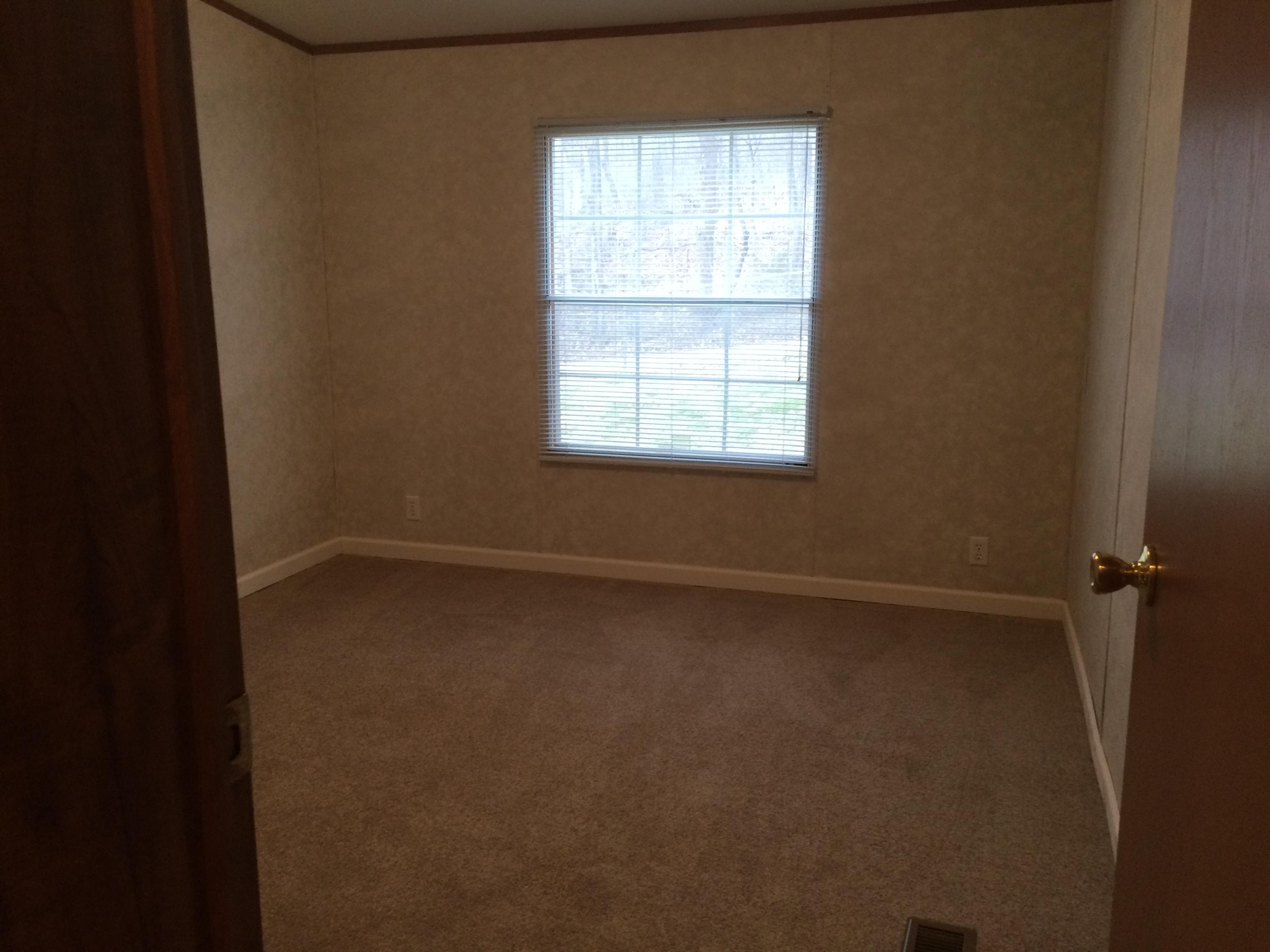 2336 Gamble Drive Heiskell, TN 37754 - Photo 10 of 17 2015-03-09 17.30.44.jpg