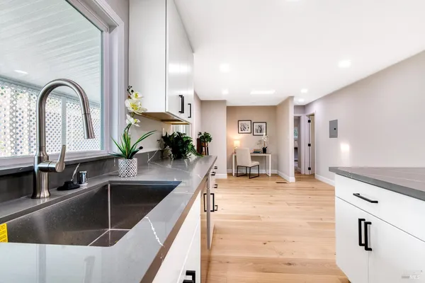 $425,000 | 15 Meadowview Drive, Novato, CA 94949