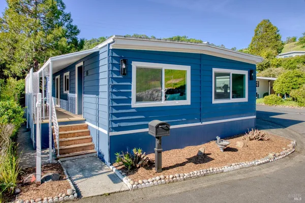 $425,000 | 15 Meadowview Drive, Novato, CA 94949