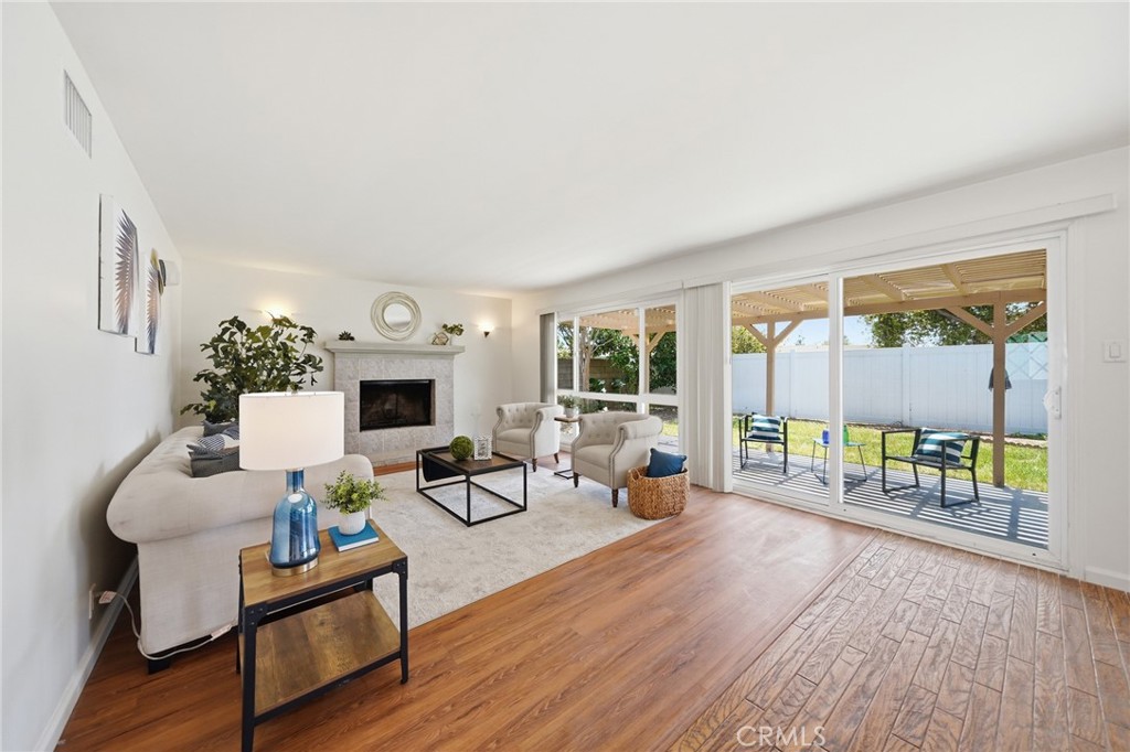 5041 Ridglea Avenue Buena Park, CA 90621 - Photo 12 of 60 LIVING ROOM