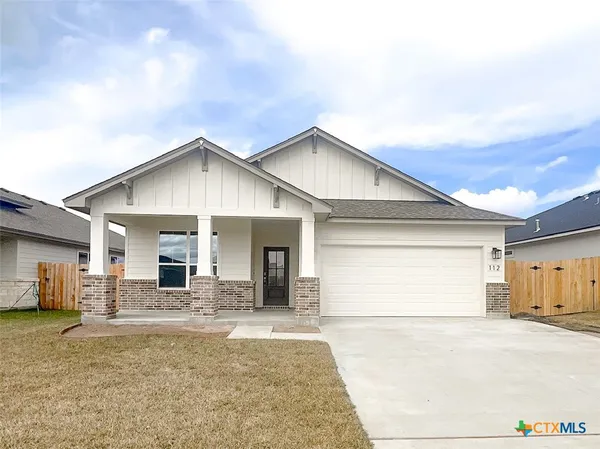 $369,900 | 112 Raindance Court, Victoria, TX 77904