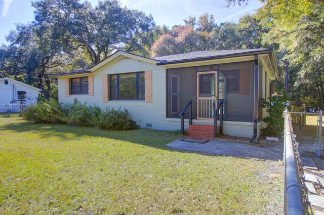 $350,000 | 1017 State Rd S-10-1490, Johns Island, SC 29455