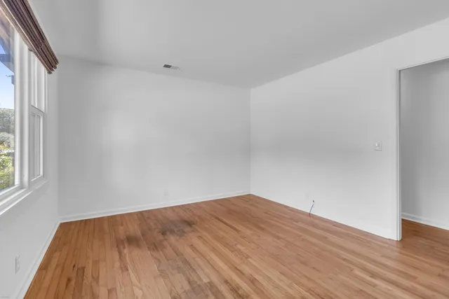 $350,000 | 1017 State Rd S-10-1490, Johns Island, SC 29455