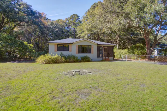 $350,000 | 1017 State Rd S-10-1490, Johns Island, SC 29455
