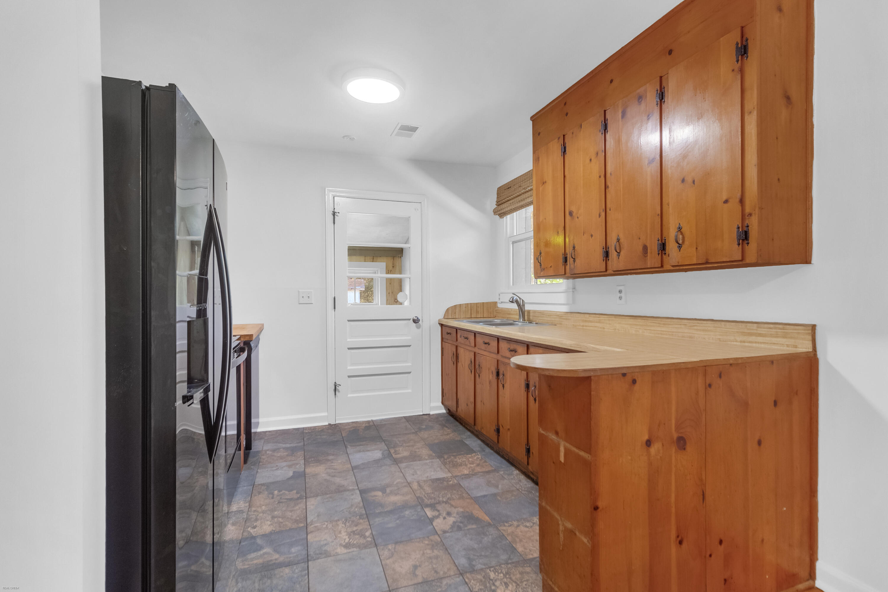 1017 State Rd S-10-1490 Johns Island, SC 29455 - Photo 7 of 31 1017 Leonard -Tidalcreekphoto- (23)