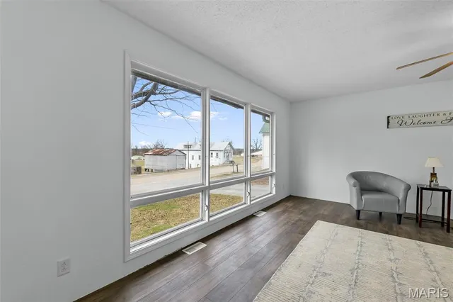 $167,900 | 1064 State Hwy A, Benton, MO 63736