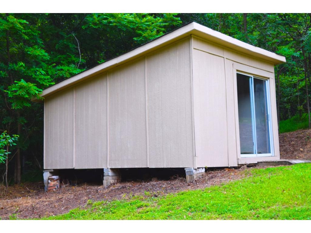 252 Watson Road Bristol, TN 37620 - Photo 24 of 25 Outbuilding