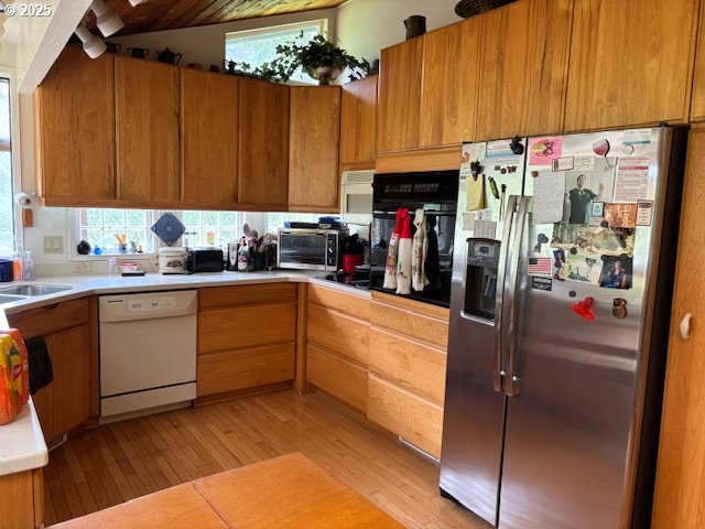 89384 Sutton Lake Road Florence, OR 97439 - Photo 13 of 38 Kitchen