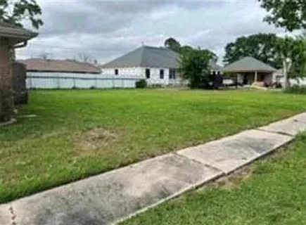 $32,000 | 2400 Legend Drive, Meraux, LA 70075