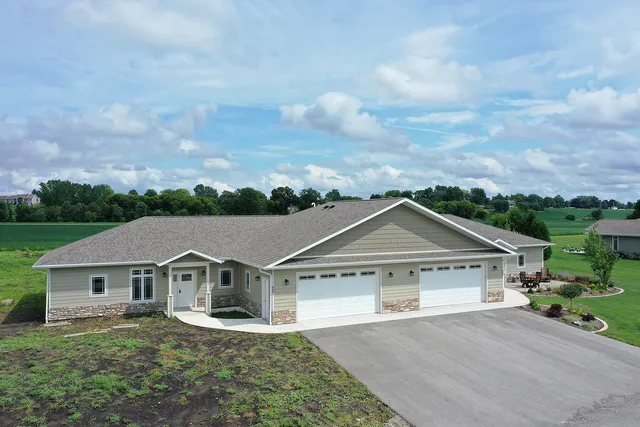 $599,900 | N866 North Water Street, Watertown, WI 53098