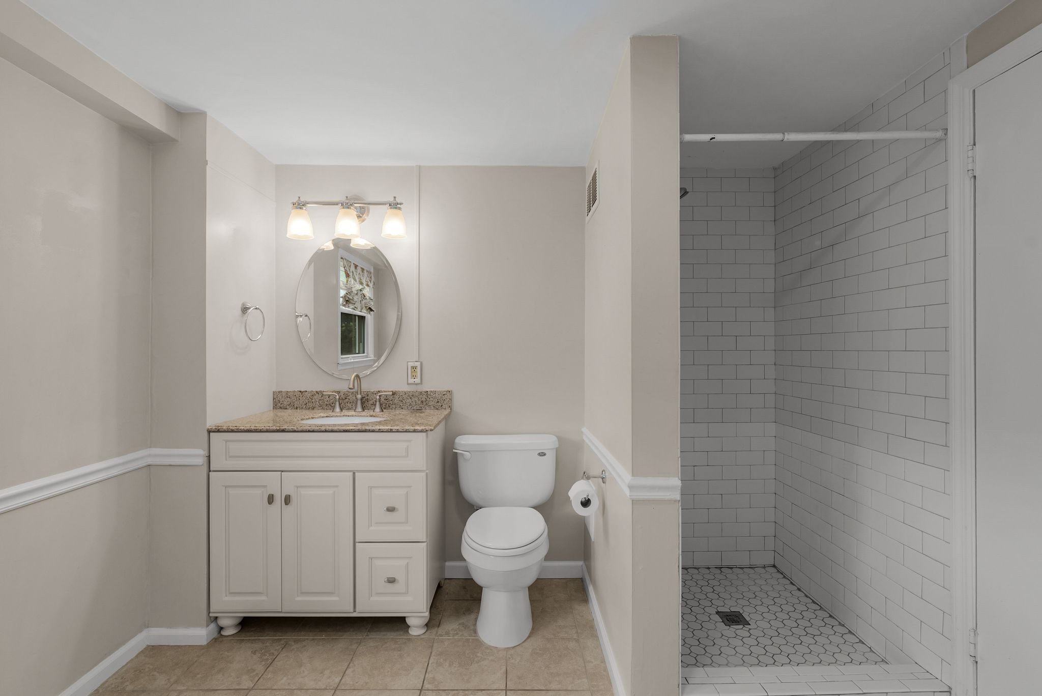 1217 A Davidson Road Nashville, TN 37205 - Photo 21 of 29 a bathroom with a toilet a sink and mirror