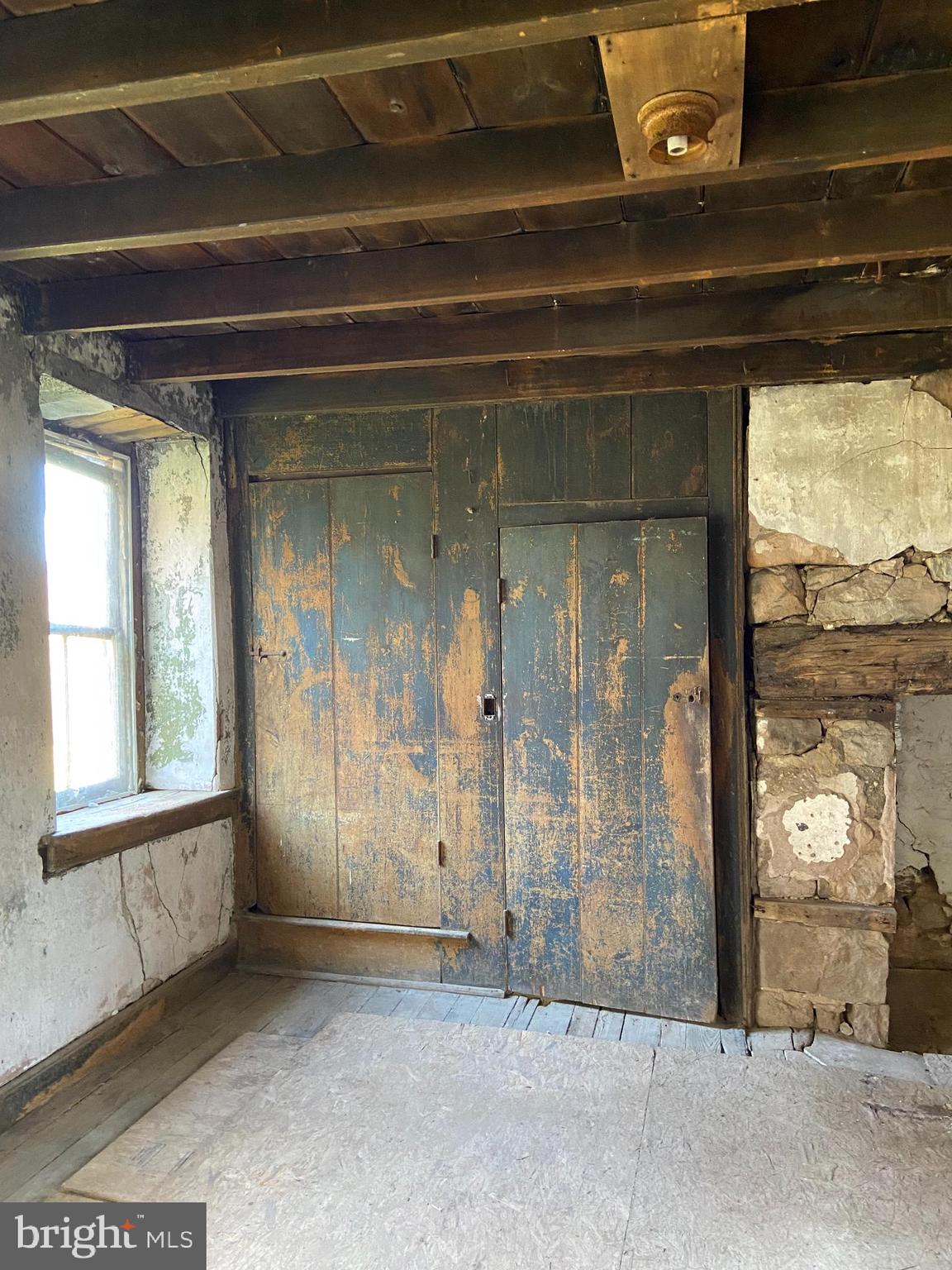 260 Bethesda Road Elverson, PA 19520 - Photo 24 of 35 Beautifully patinated wood