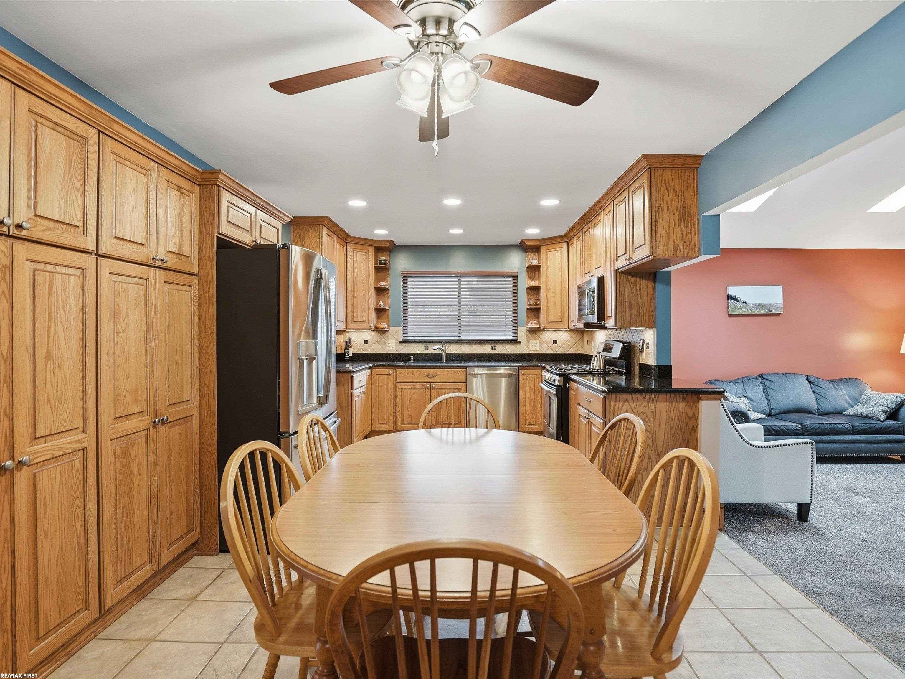 47431 Kathleen Road Macomb, MI 48044 - Photo 9 of 50