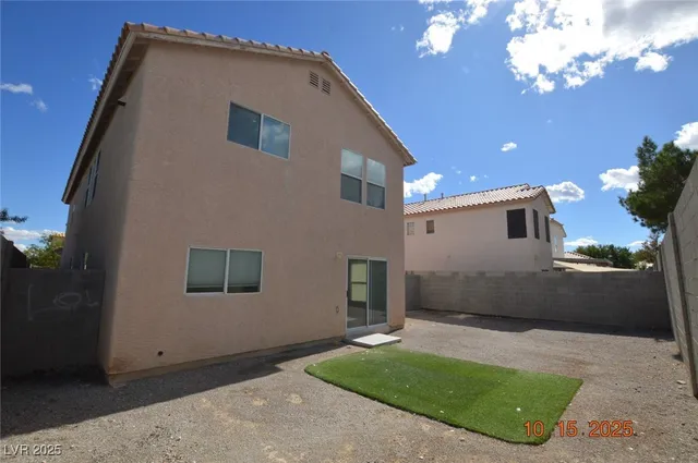 $1,950 | 3969 North Jazzy Ginger Court, Las Vegas, NV 89129