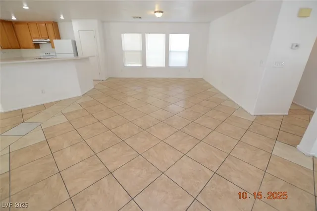 $1,950 | 3969 North Jazzy Ginger Court, Las Vegas, NV 89129